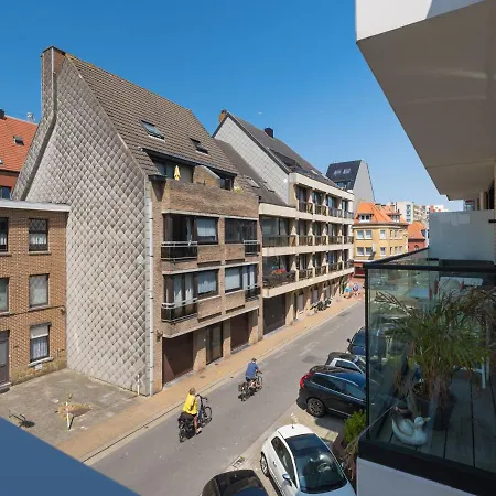 Chic Flat With Bunk Beds アパート *