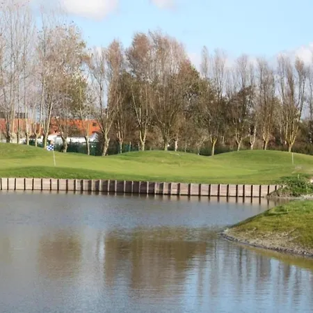Chic Flat With Bunk Beds ミデルケルケ
